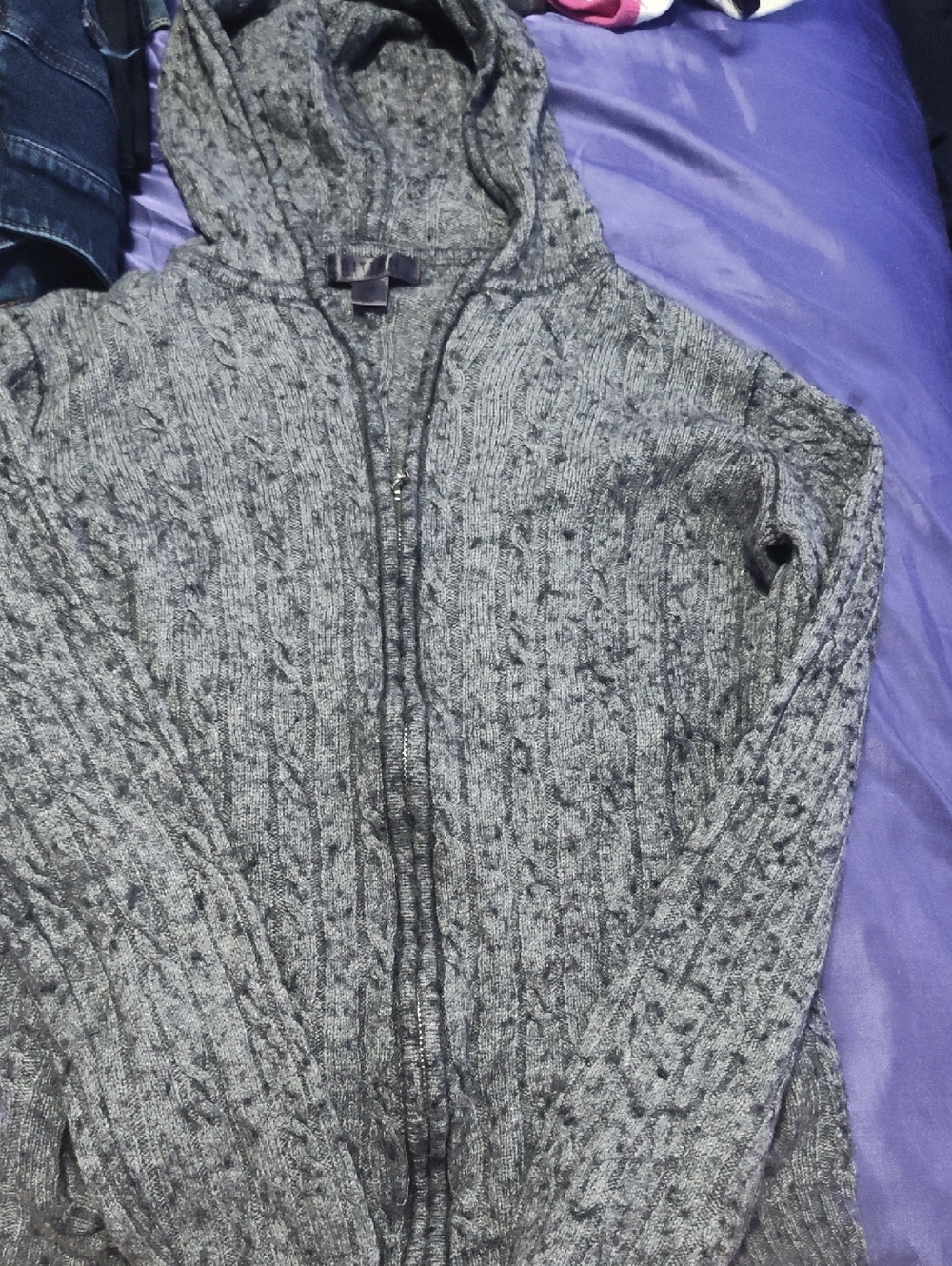 Bitten by Sarah Jessica Parker Men's Gray Hooded Cable Zip Sweater
